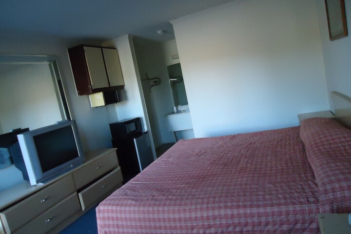 Room 15 of 20