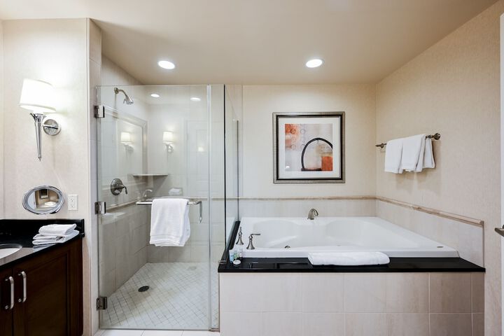 Room 73 of 105