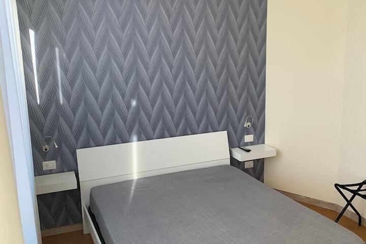 Room 22 of 99
