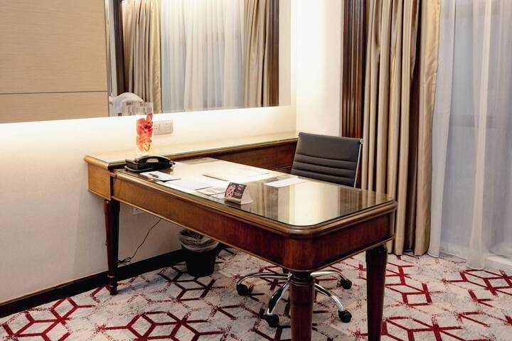 Room 25 of 66