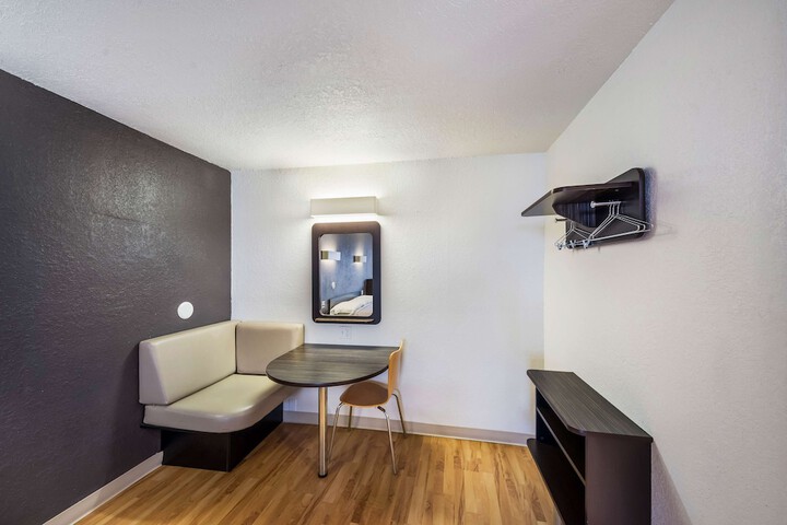 Room 12 of 35