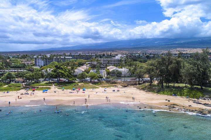 Exterior of AEI at Maui Banyan