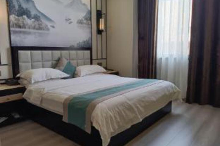 Room 12 of 13