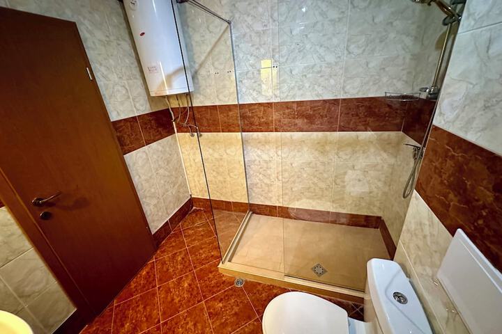 Room 15 of 40