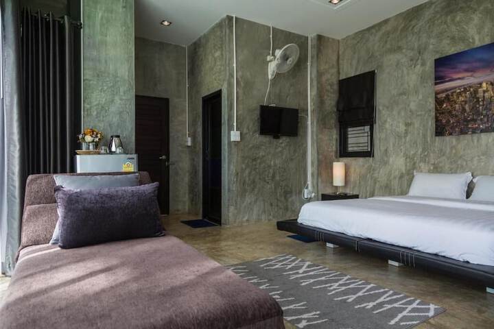Room 48 of 117
