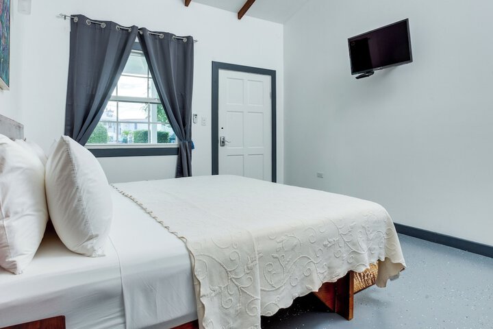 Room 26 of 144