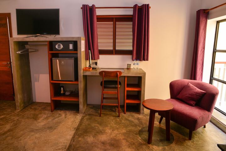 Room 30 of 83