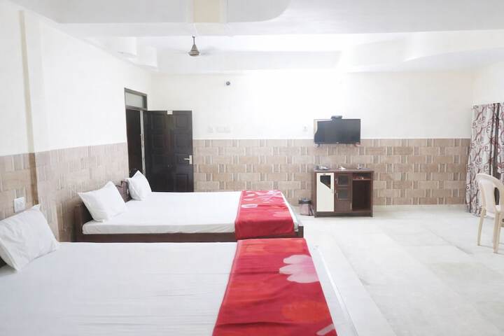 Room 9 of 21