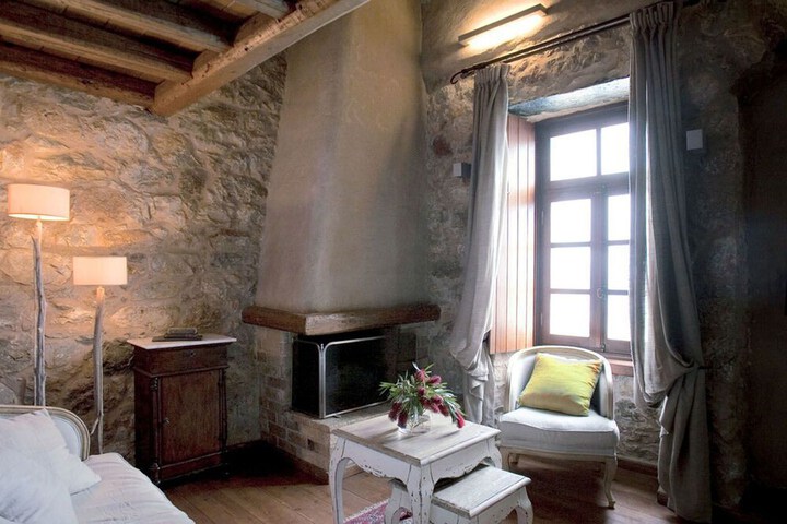 Room 28 of 55