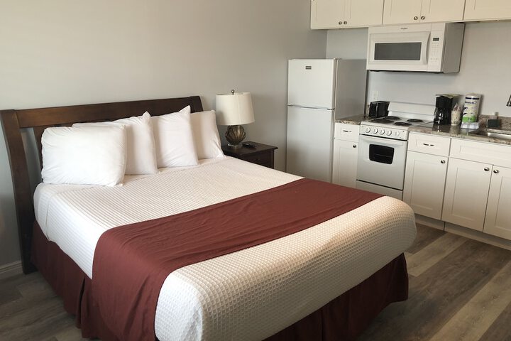 Room 15 of 173