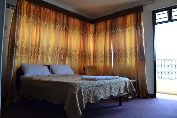 Room 3 of 12