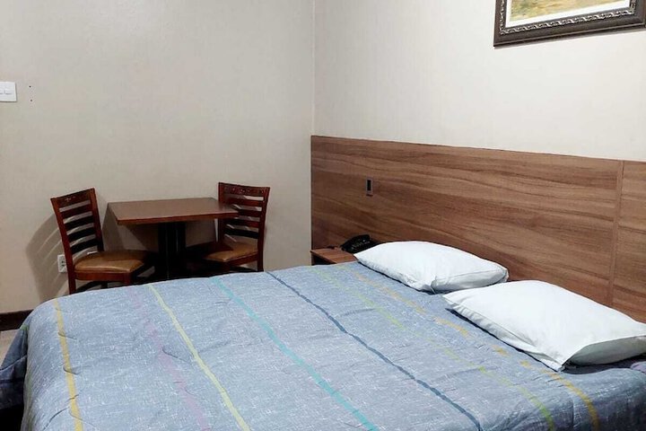 Room 4 of 15