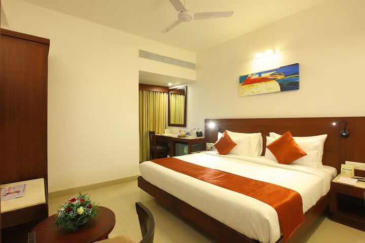 Room 10 of 37