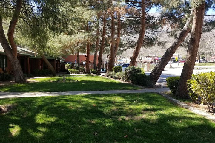 Hotel Exterior 125 of 130