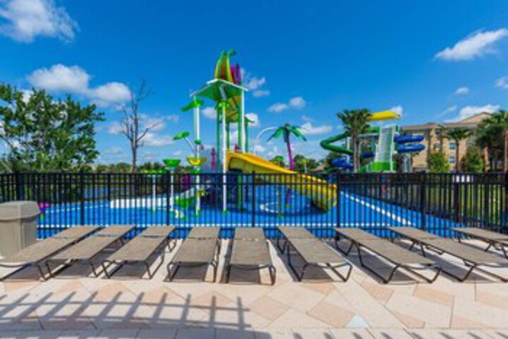 Pool 60 of 302