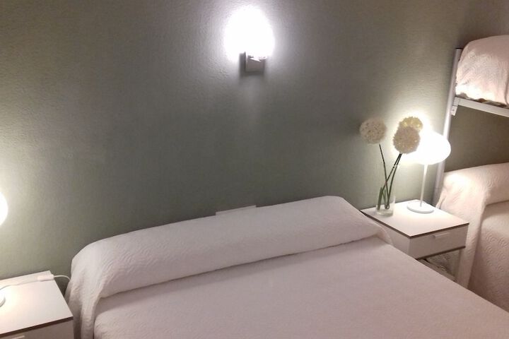 Room 11 of 11