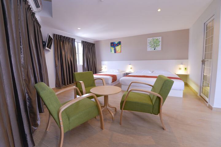 Room 15 of 43