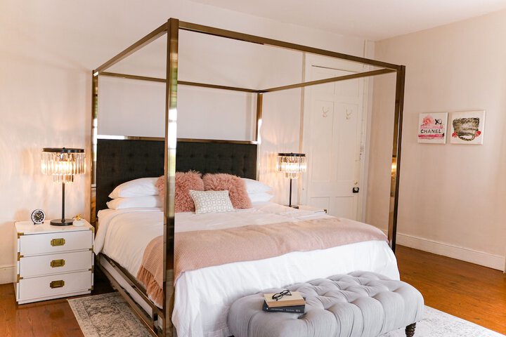 Room 15 of 72