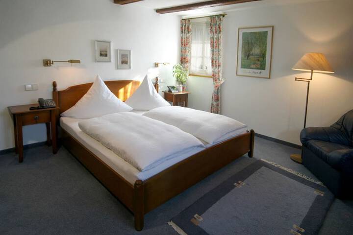 Room 5 of 21