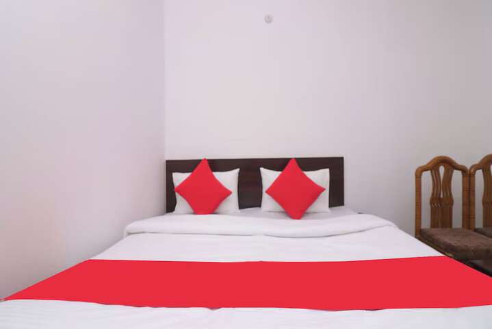 Room 8 of 20