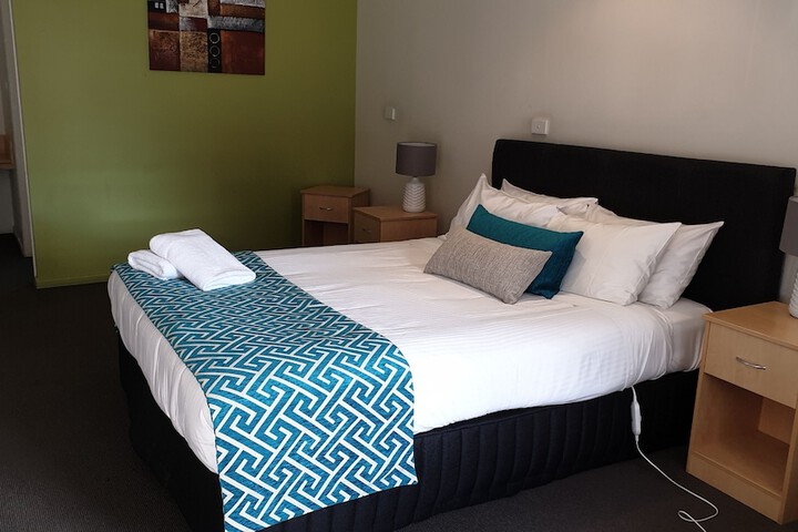Room 4 of 31