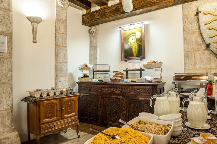 Breakfast/Coffee Service 51 of 119