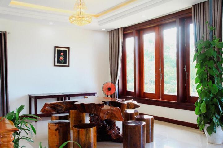 TRUONG TINH HOTEL