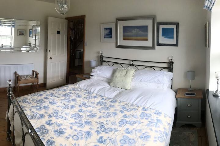Room 5 of 64