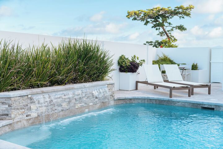 Pool 82 of 141