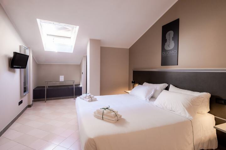 Room 4 of 22