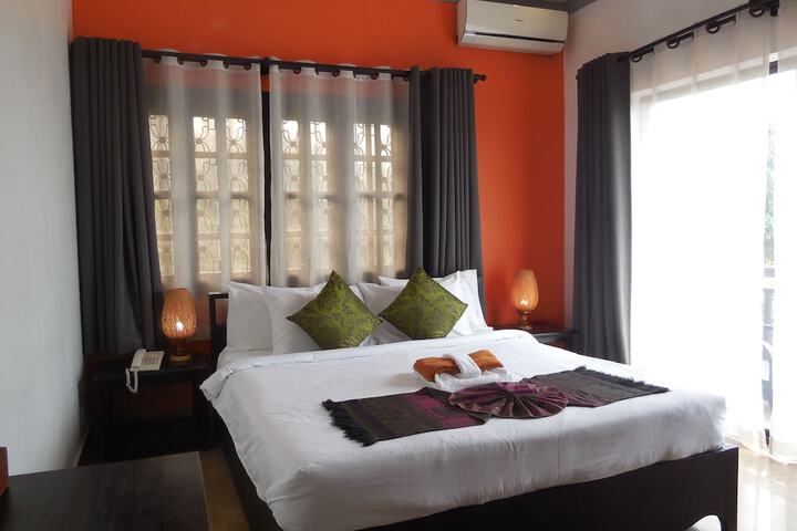 Room 21 of 51