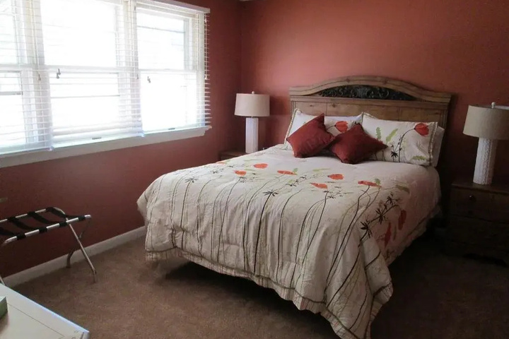 Room 4 of 11