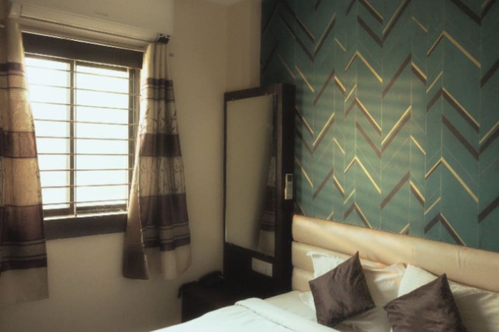 Room 3 of 11
