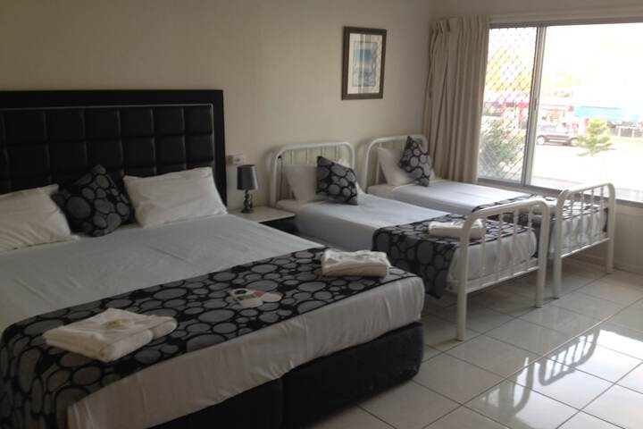Room 3 of 42
