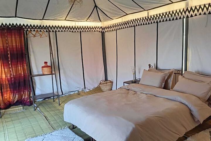 Room 2 of 7