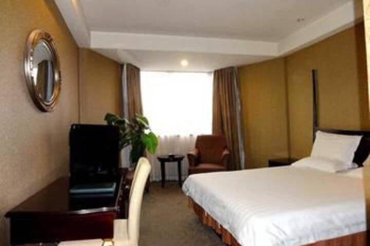 Room 17 of 22