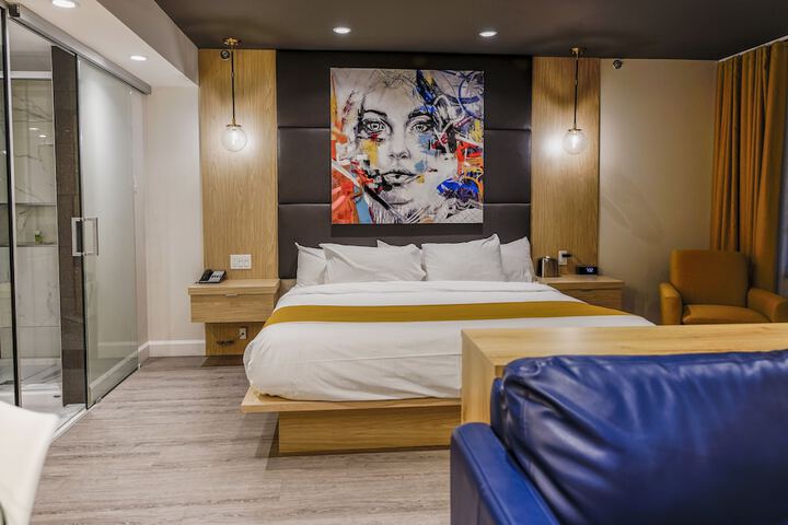 Room 50 of 132