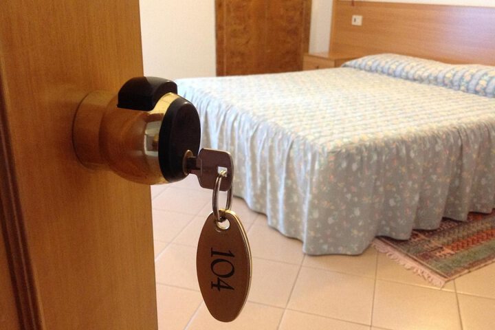 Room 18 of 57