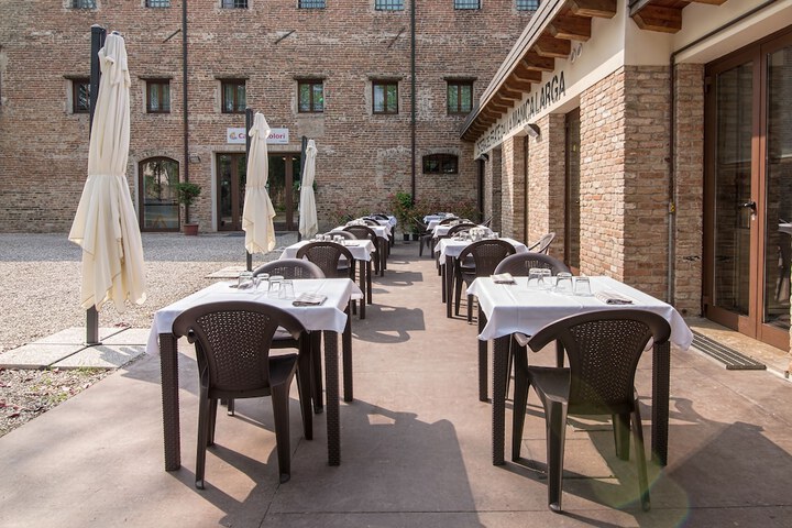 Terrace/Patio 70 of 82