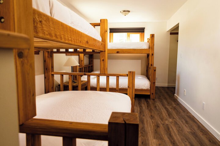 Room 5 of 19