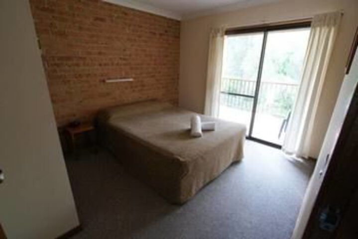 Room 9 of 17