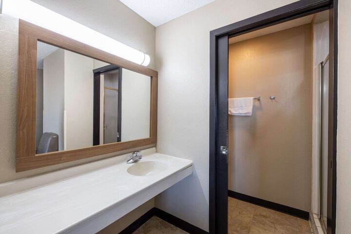 Room 40 of 62