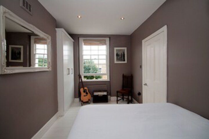 Room 11 of 15