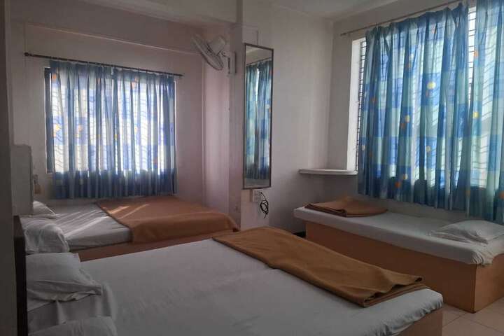 Room 12 of 23