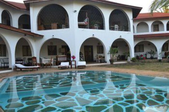 Pool 14 of 15