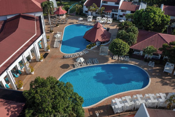 Pool Hotel
