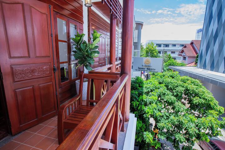 Terrace/Patio 46 of 47