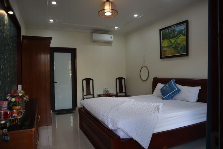 Room 46 of 98