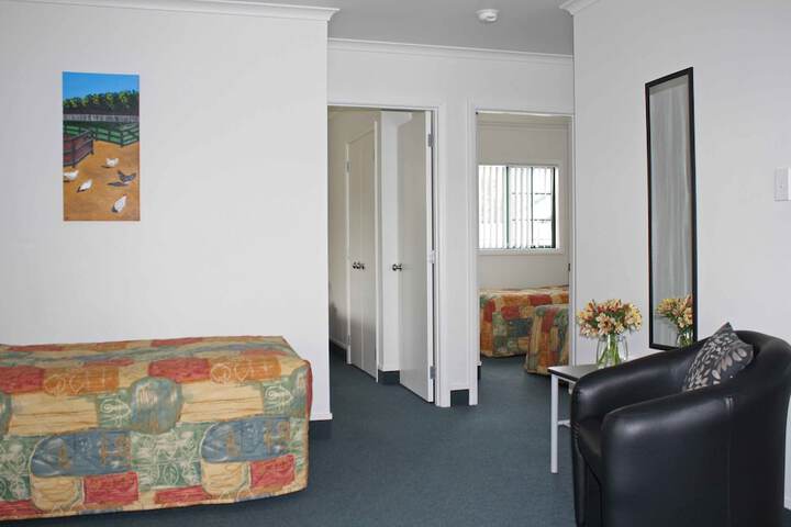 Room 2 of 36