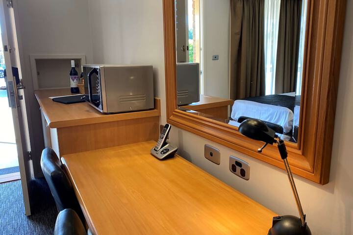 Room 55 of 106